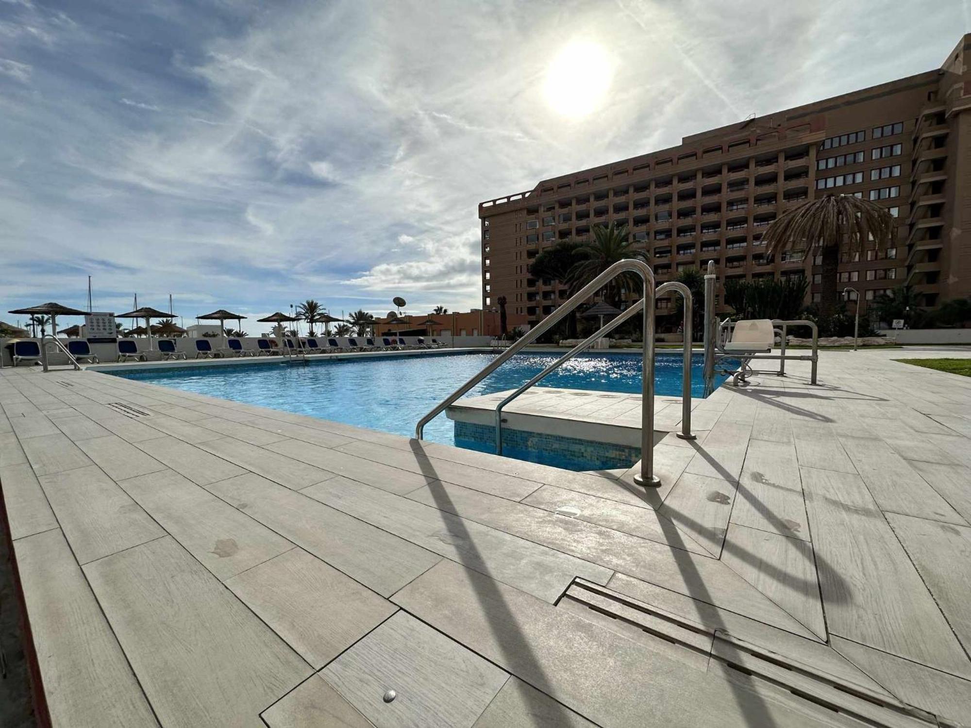Estudio Pyr Privado Frente Al Puerto De Fuengirola Exterior photo