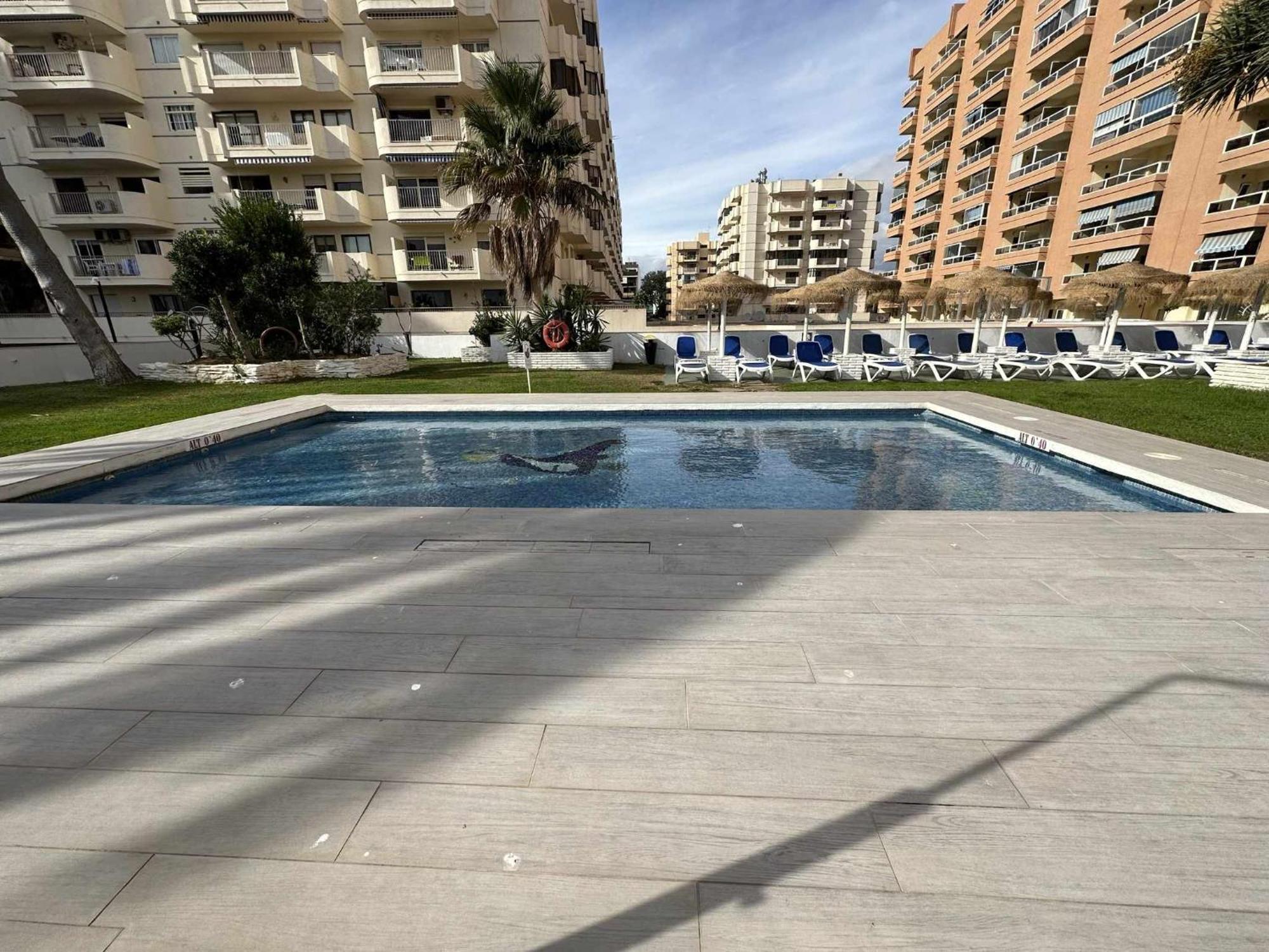 Estudio Pyr Privado Frente Al Puerto De Fuengirola Exterior photo