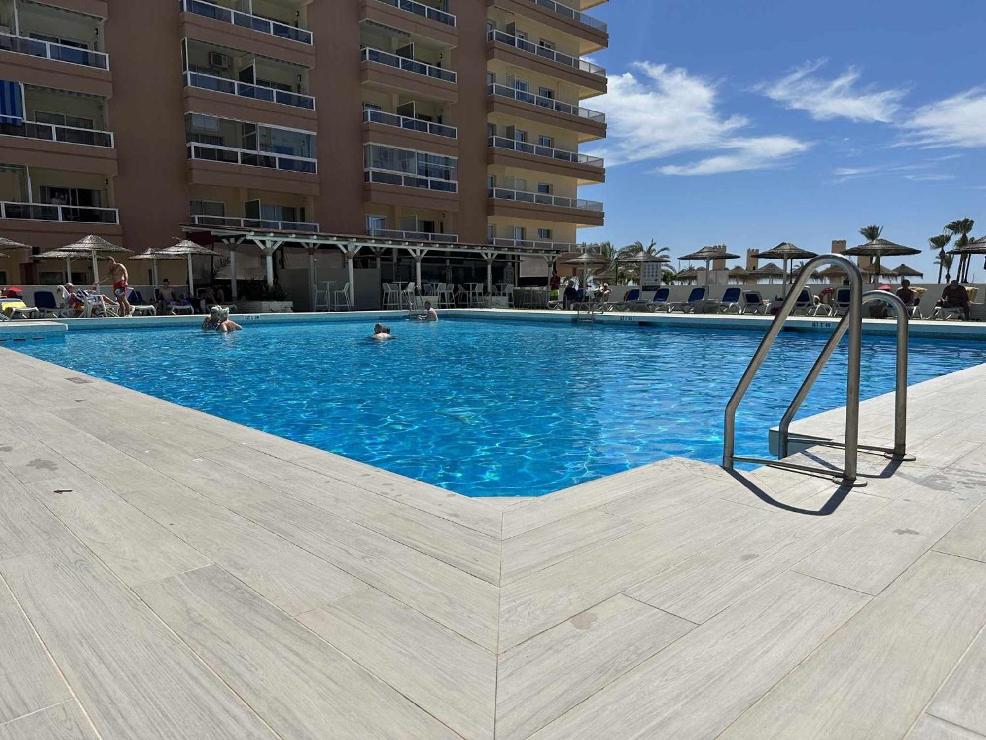 Estudio Pyr Privado Frente Al Puerto De Fuengirola Exterior photo
