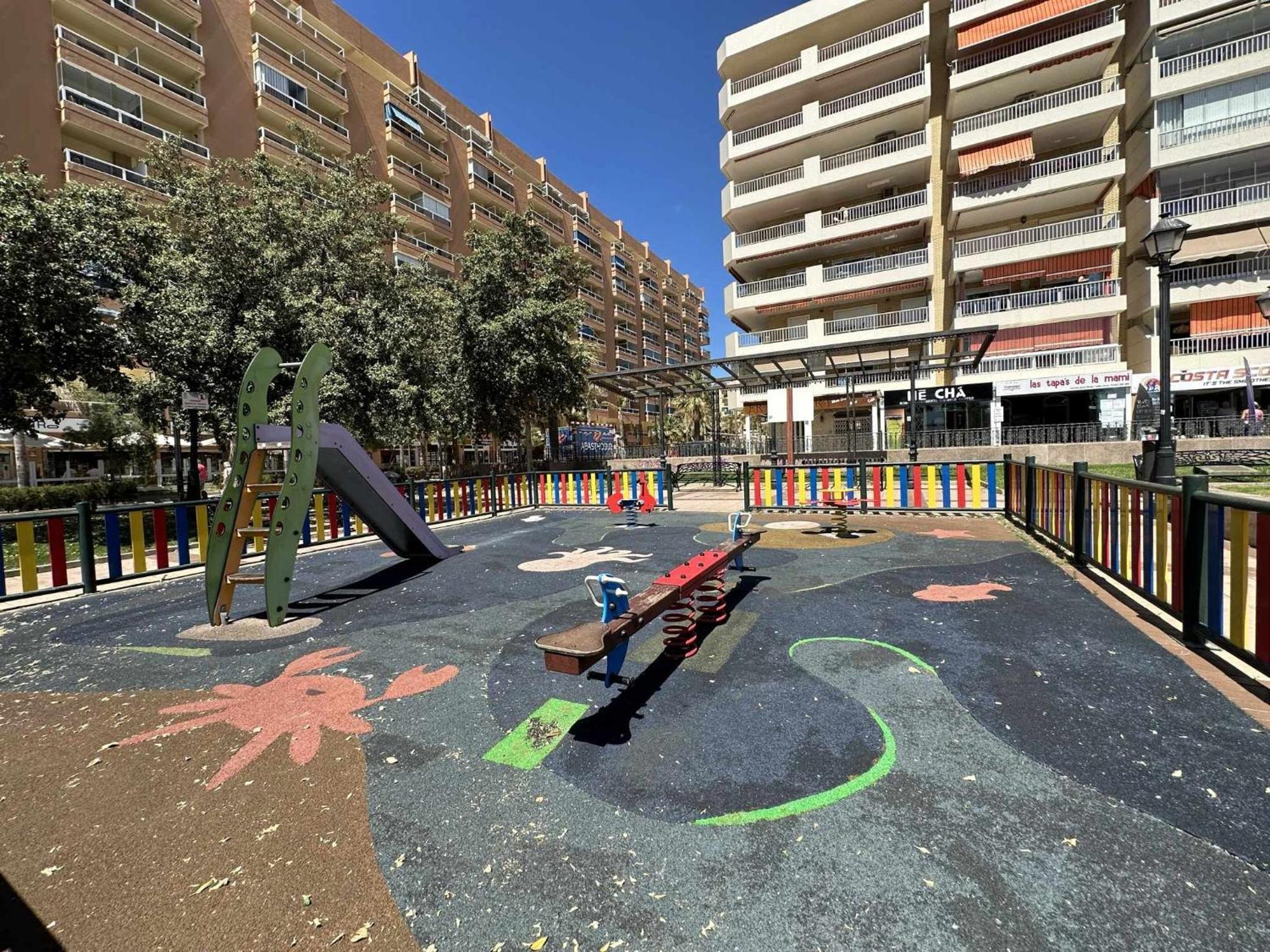 Estudio Pyr Privado Frente Al Puerto De Fuengirola Exterior photo